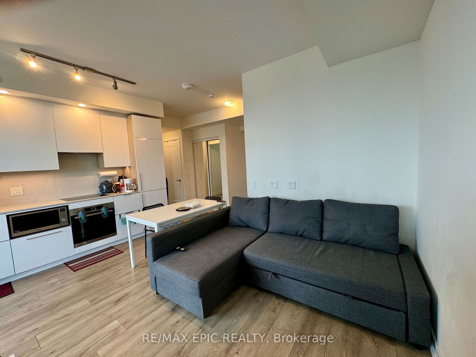 28 Freeland St, unit 2308 for rent