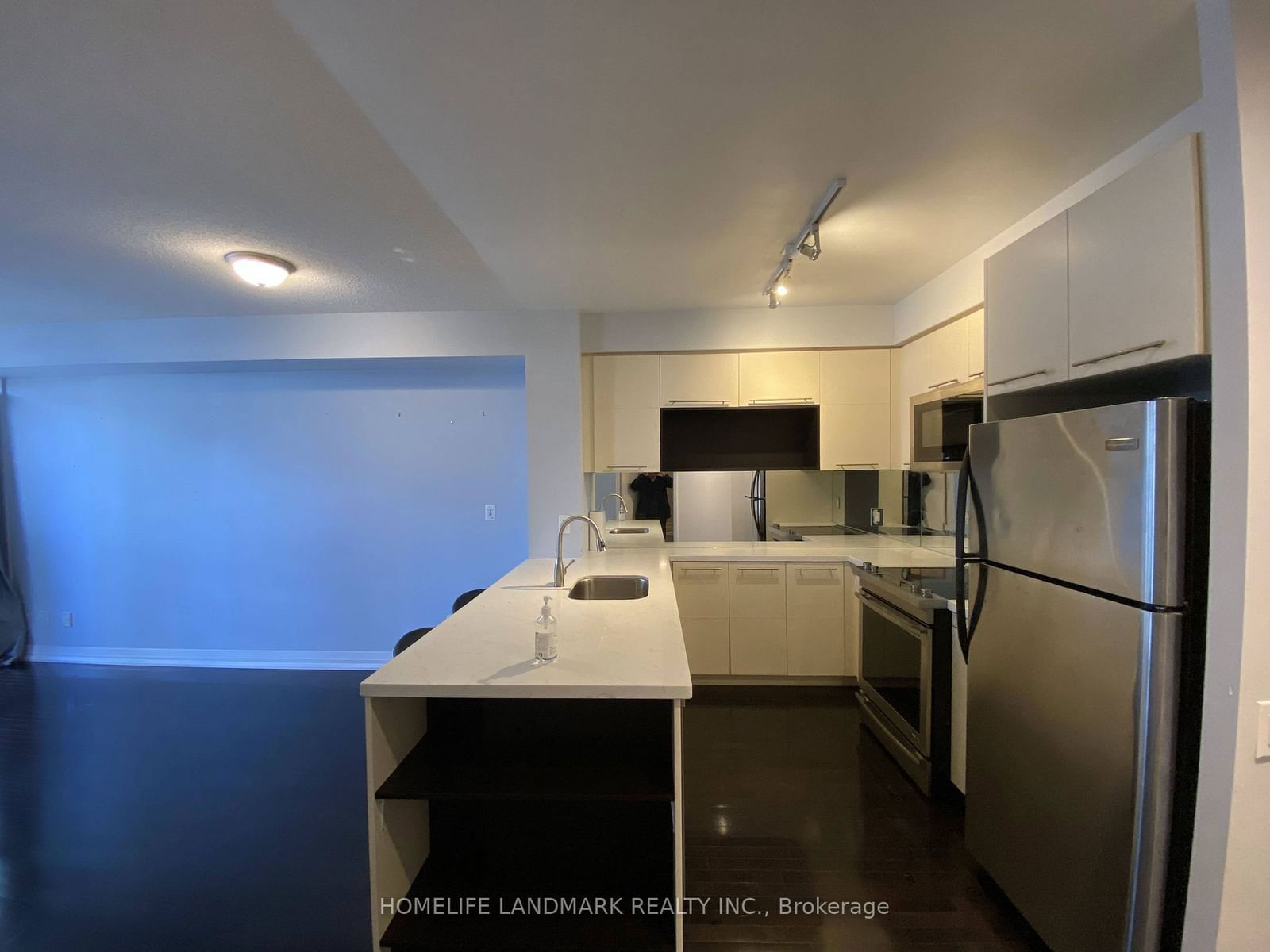 25 Carlton St, unit 2906 for rent