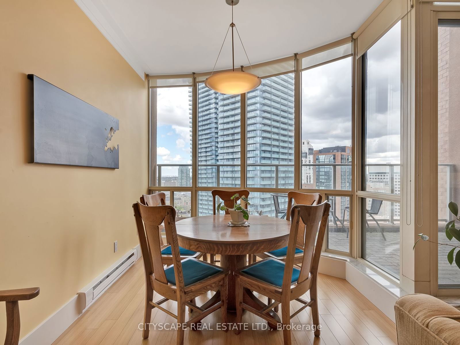 44 St. Joseph St, unit Ph2 for rent