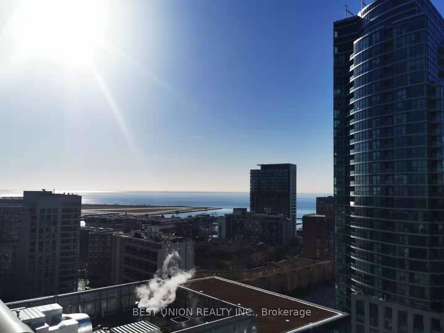 17 Bathurst St W, unit 2005 for rent