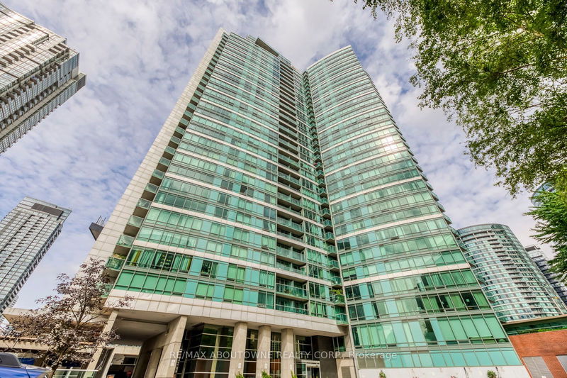 81 Navy Wharf Crt, unit 3308 for rent