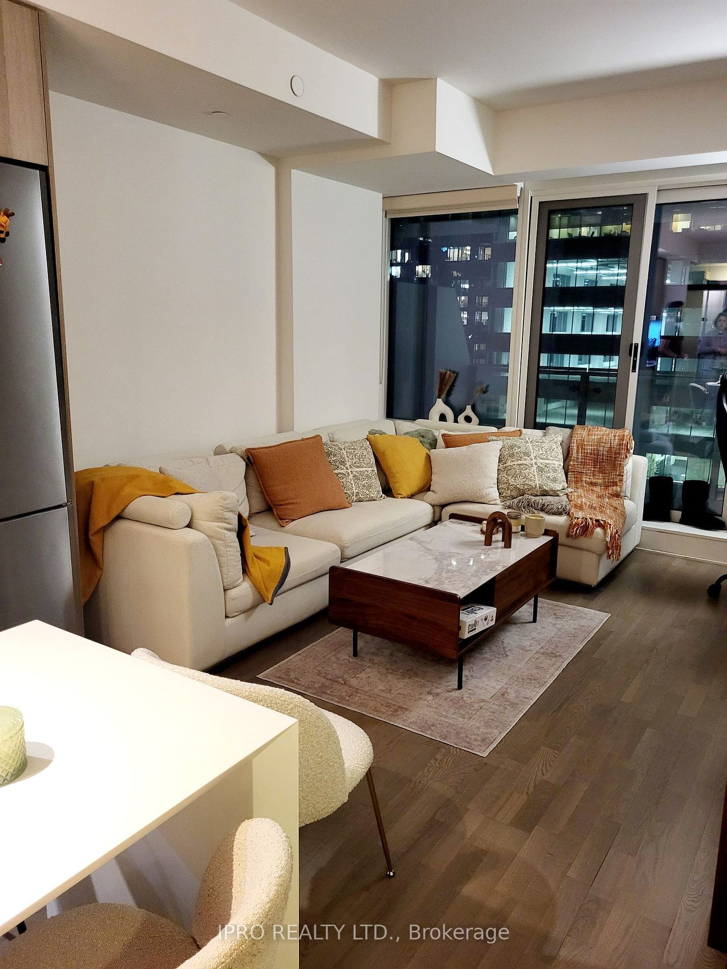 1 Bloor St E, unit 3512 for rent