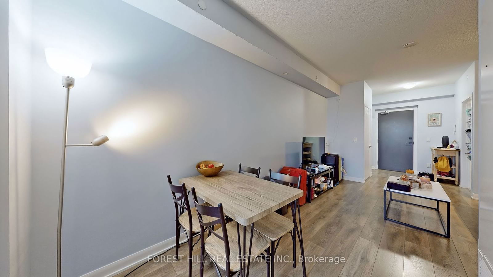 435 Richmond St W, unit 812 for rent