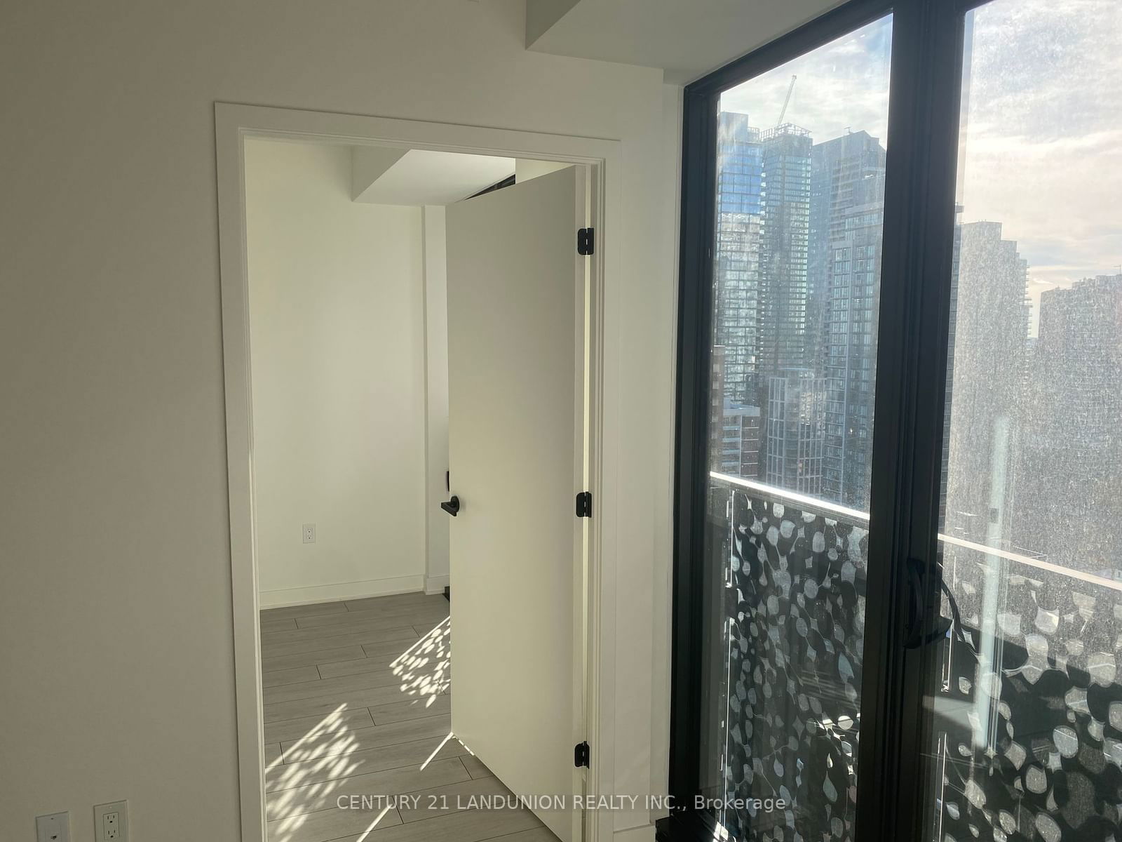 55 Charles St E, unit 2407 for rent