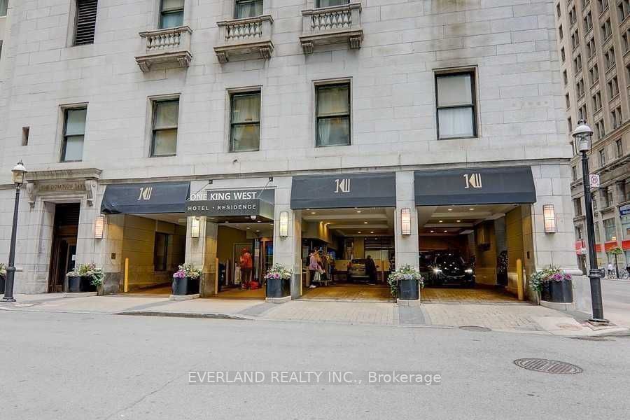 1 King St W, unit 2102 for rent