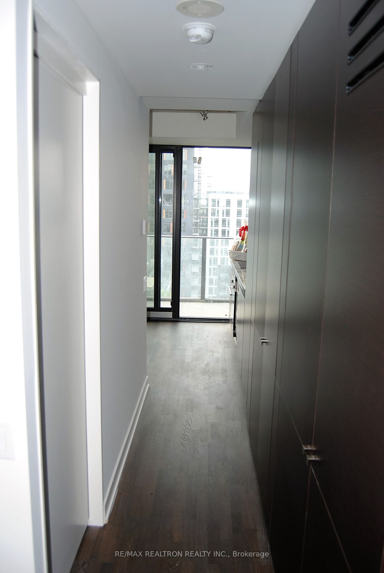 629 King St W, unit 1316 for rent