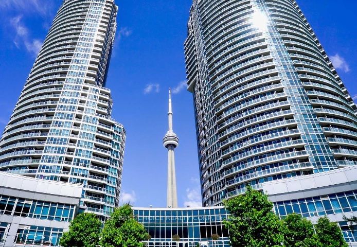 208 Queens Quay W, unit 2807 for rent