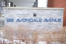 28 Avondale Ave, unit 302 for rent