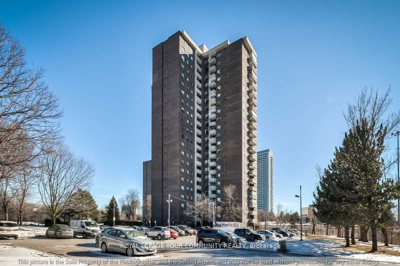 10 Muirhead Rd, unit 609 for rent