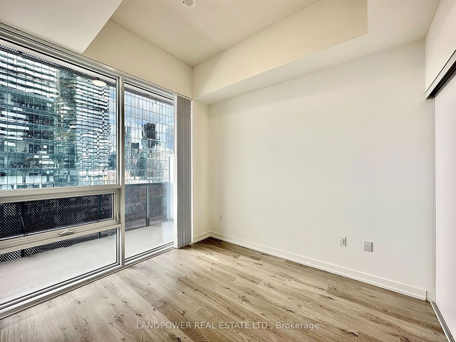 138 Downes St, unit 1208 for rent