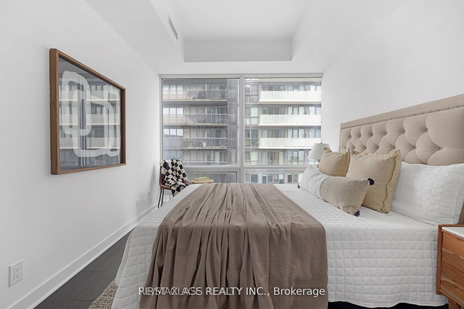 15 Grenville St, unit 4808 for rent