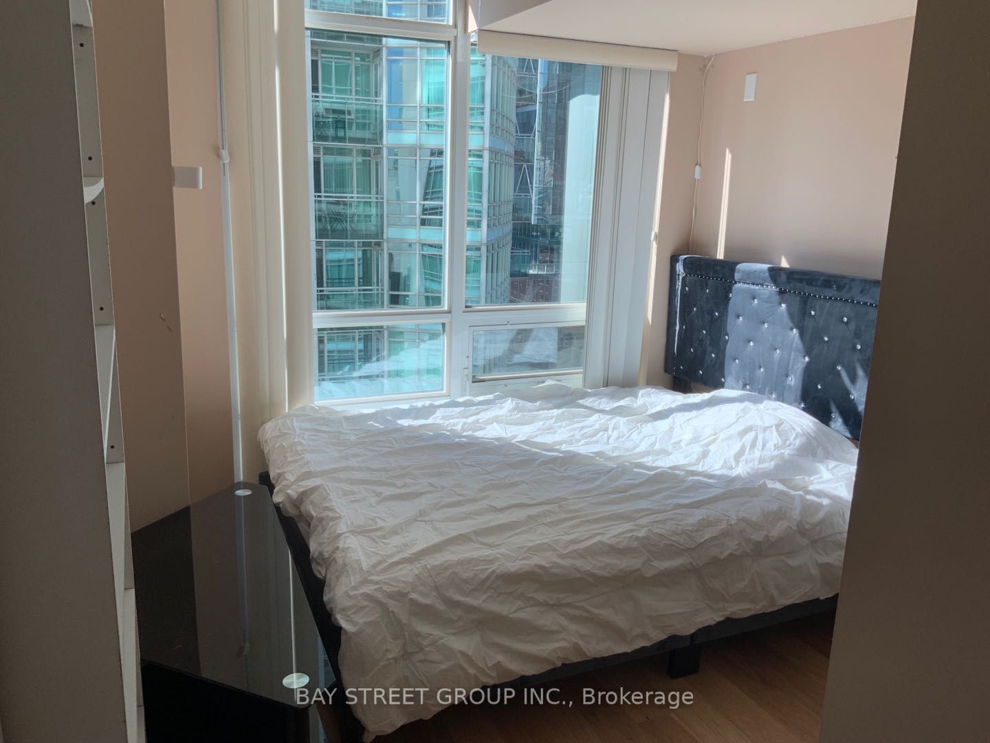 381 Front St W, unit 1711 for rent