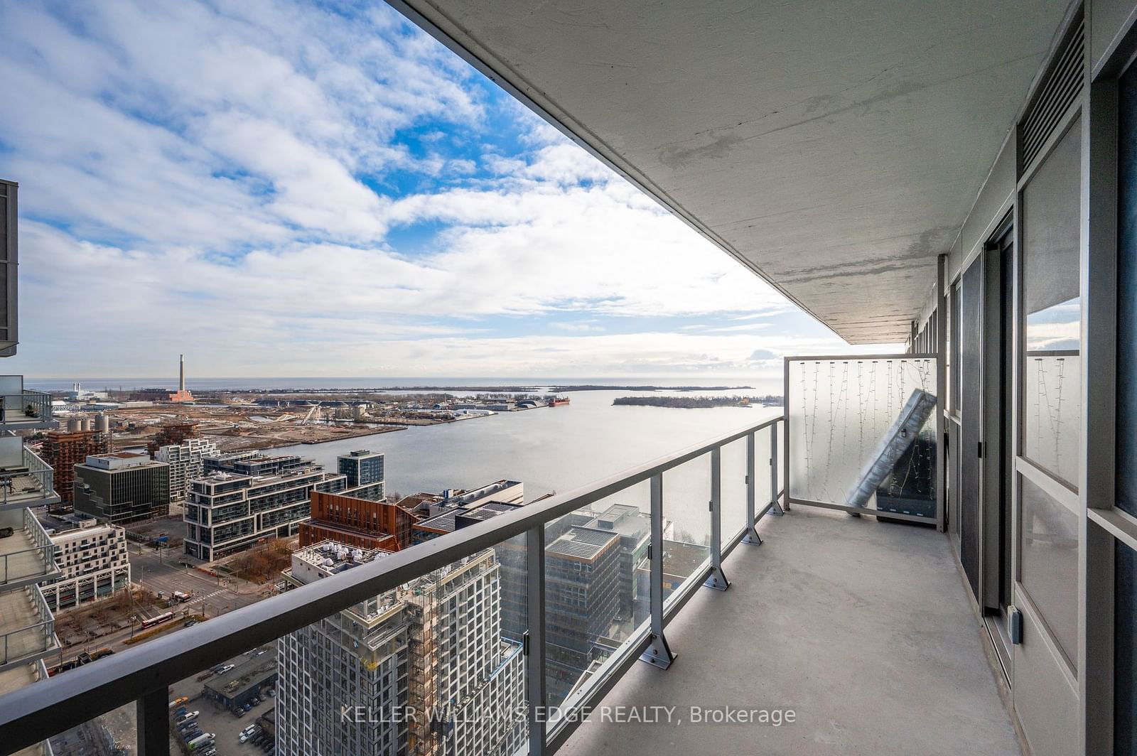 15 Lower Jarvis St, unit 3601 for rent