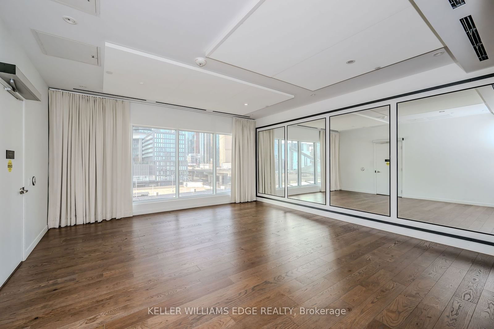 15 Lower Jarvis St, unit 3601 for rent