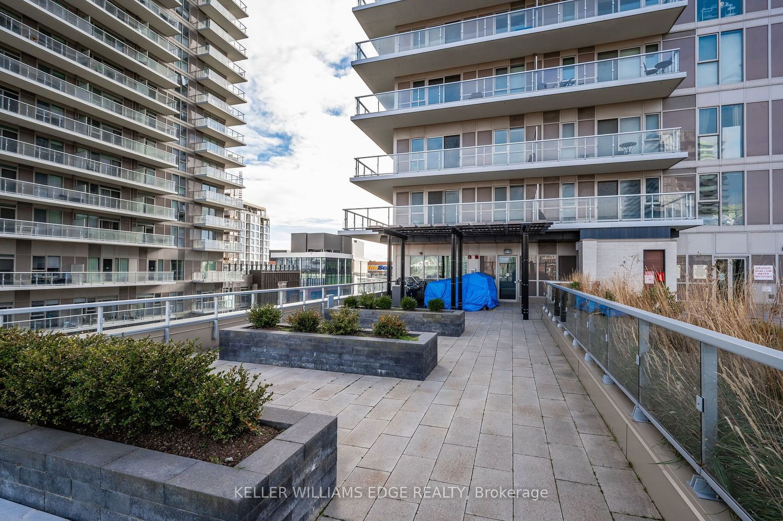 15 Lower Jarvis St, unit 3601 for rent