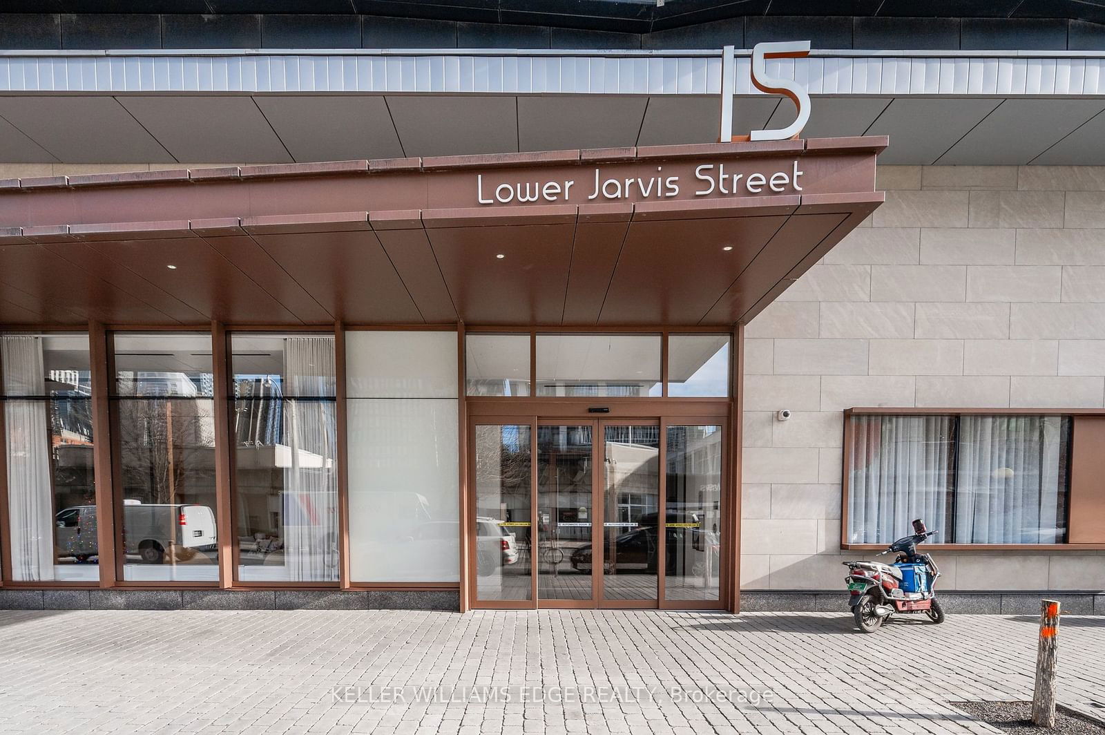 15 Lower Jarvis St, unit 3601 for rent