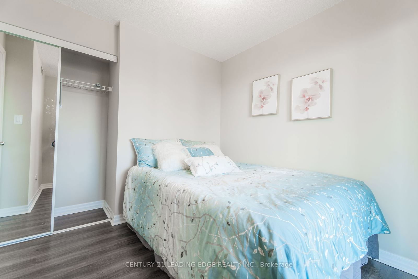 30 Herons Hill Way, unit 1102 for sale