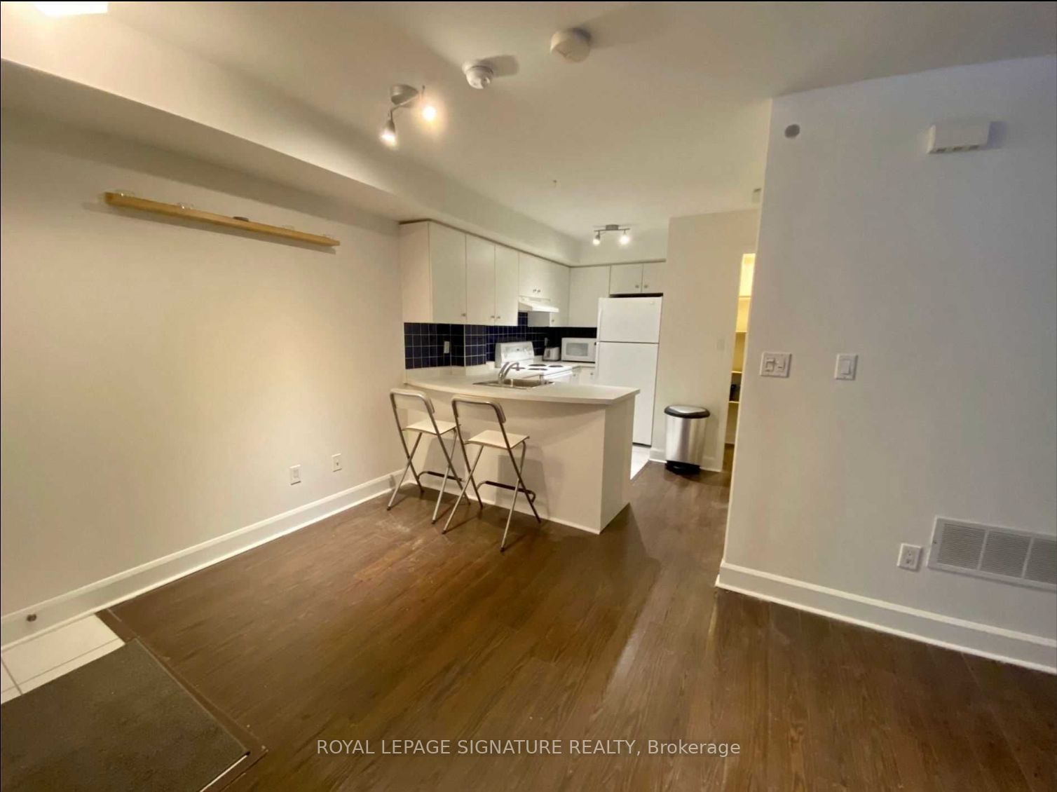 415 Jarvis St, unit 140 for rent