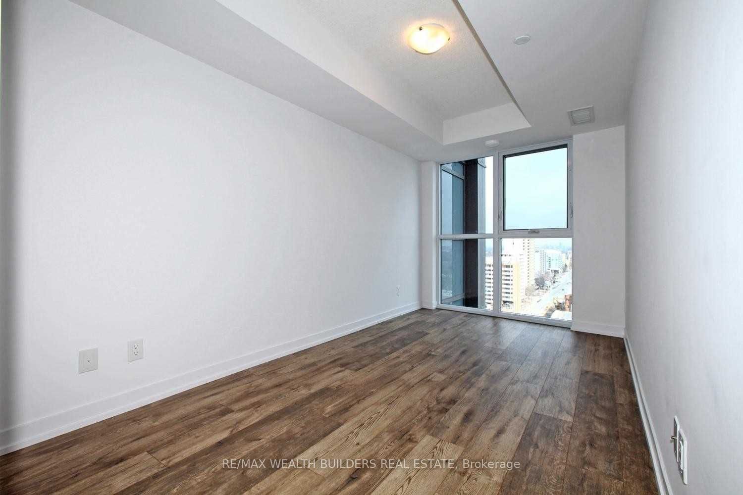 125 Redpath Ave, unit 1513 for rent