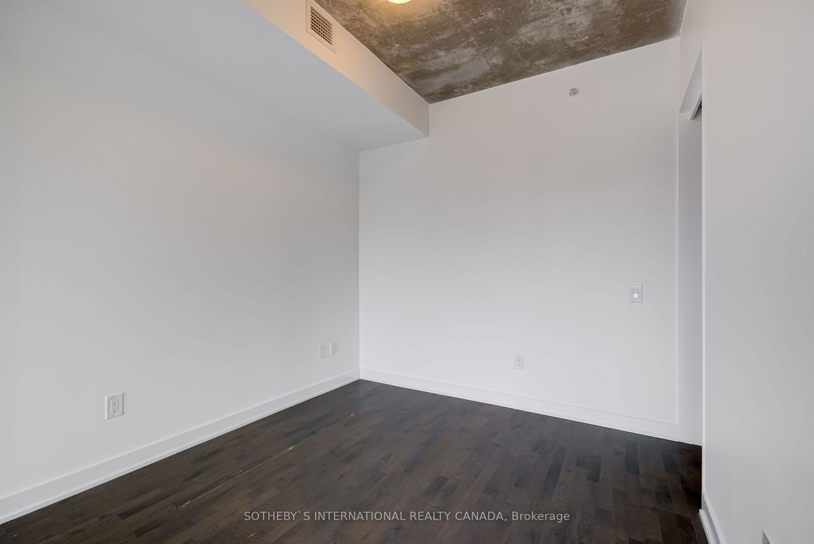 629 King St W, unit 1028 for rent