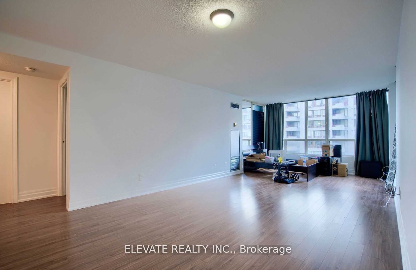 5785 Yonge St, unit 607 for rent