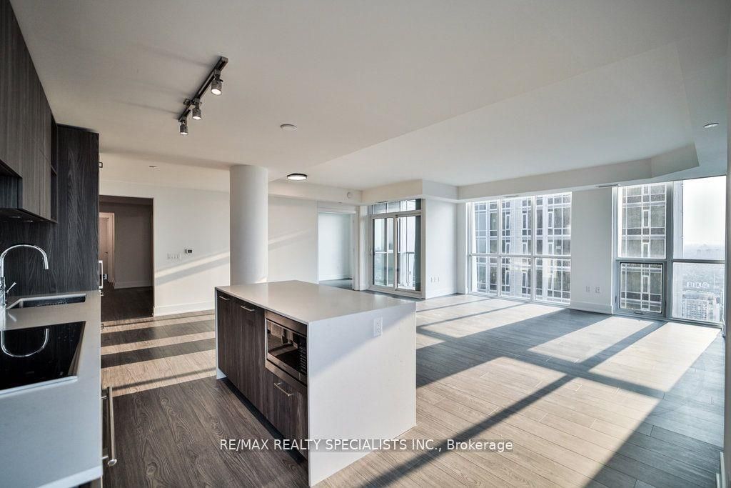 1 Yorkville Ave, unit 5102 for rent