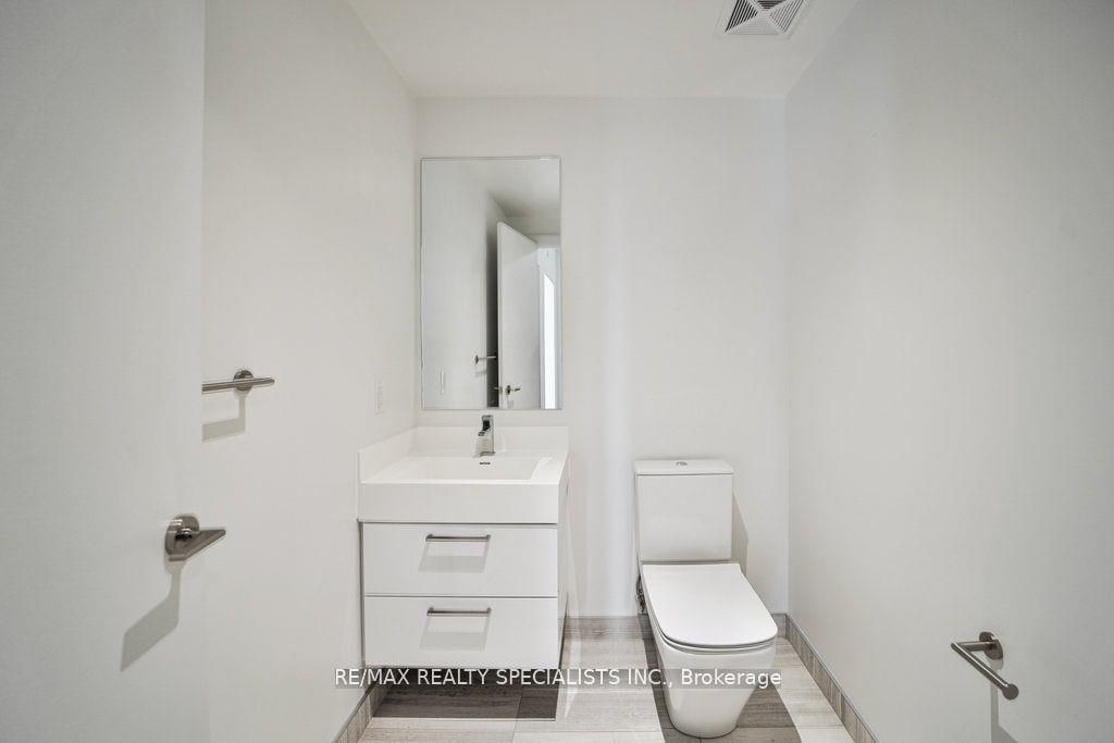 1 Yorkville Ave, unit 5102 for rent