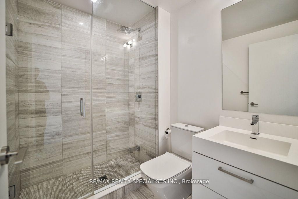 1 Yorkville Ave, unit 5102 for rent