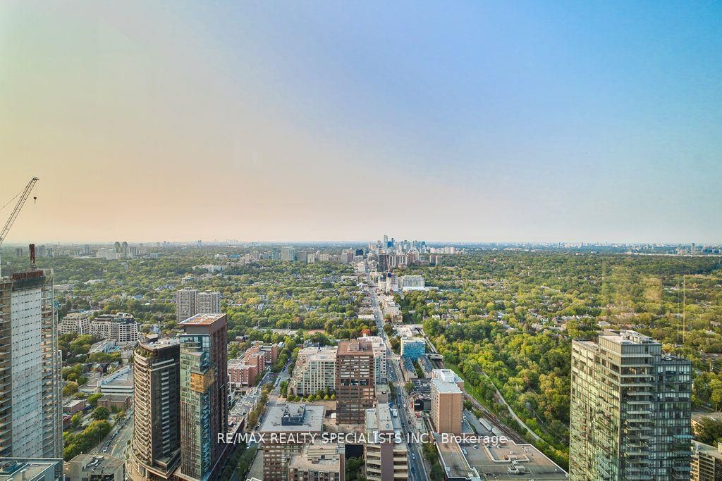 1 Yorkville Ave, unit 5102 for rent