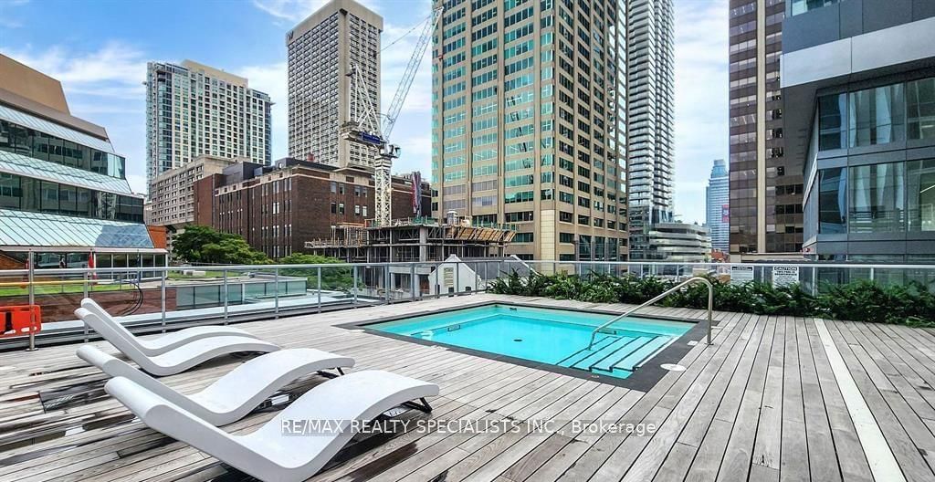 1 Yorkville Ave, unit 5102 for rent