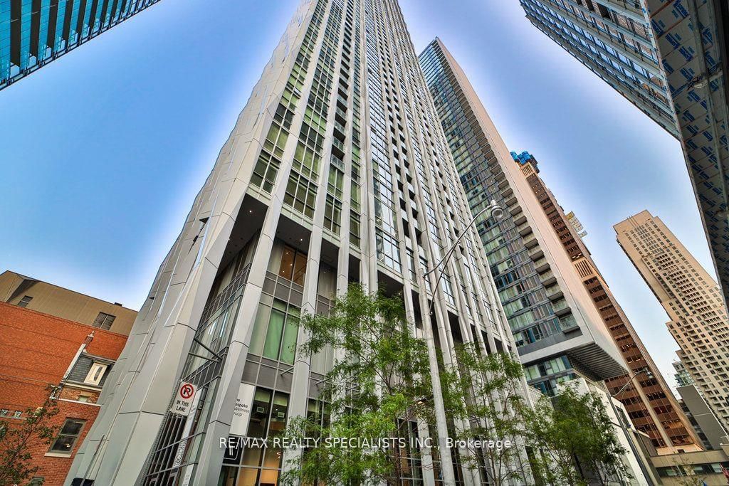 1 Yorkville Ave, unit 5102 for sale