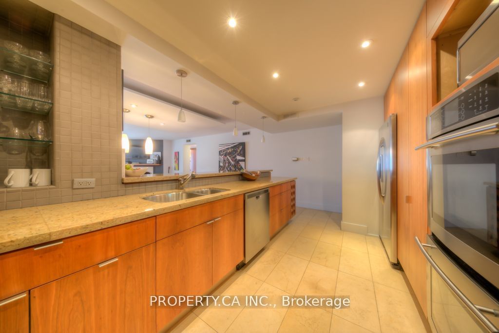 160 Frederick St, unit 505 for rent