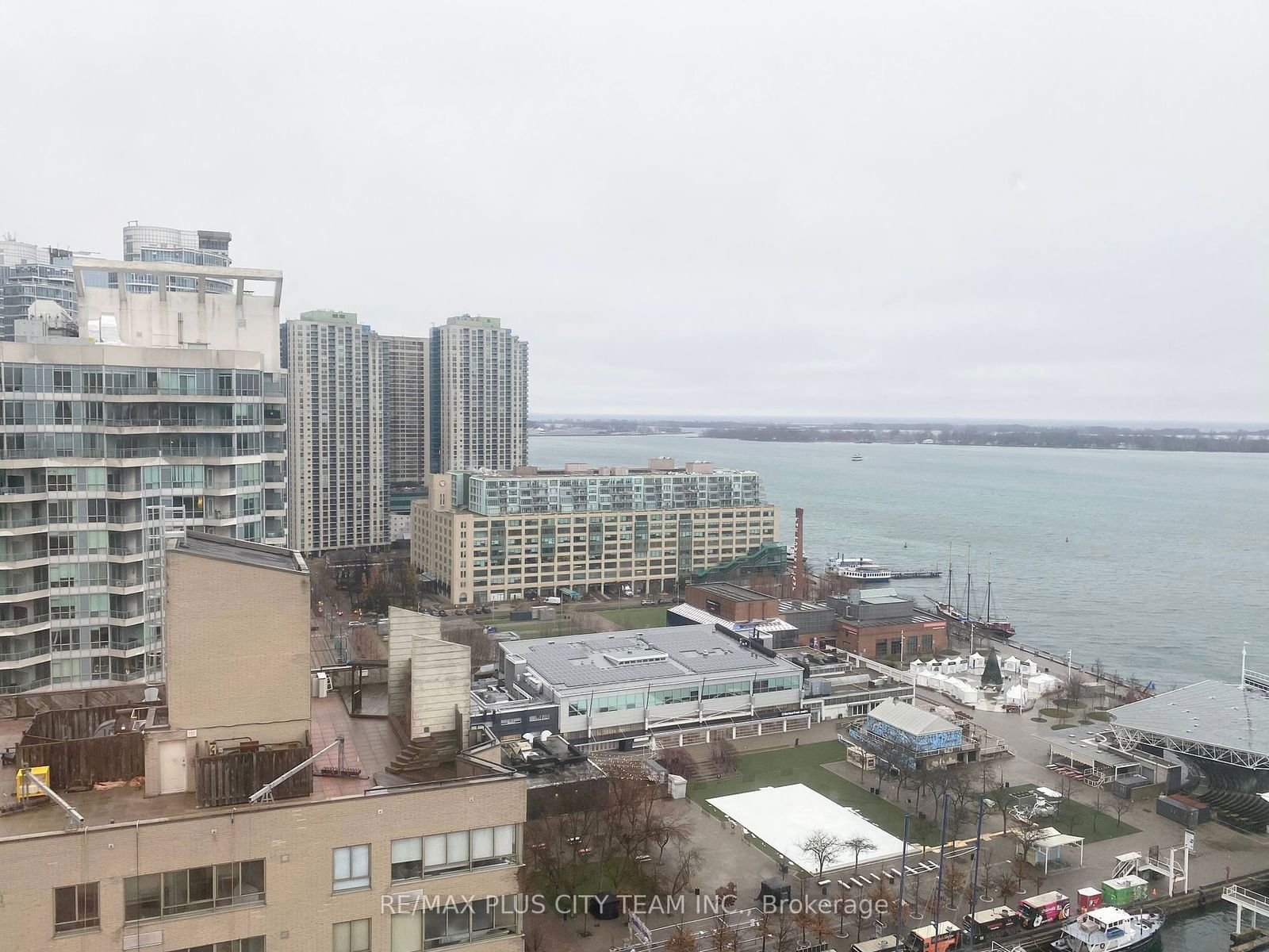 Harbourpoint II Condos, Downtown, Toronto