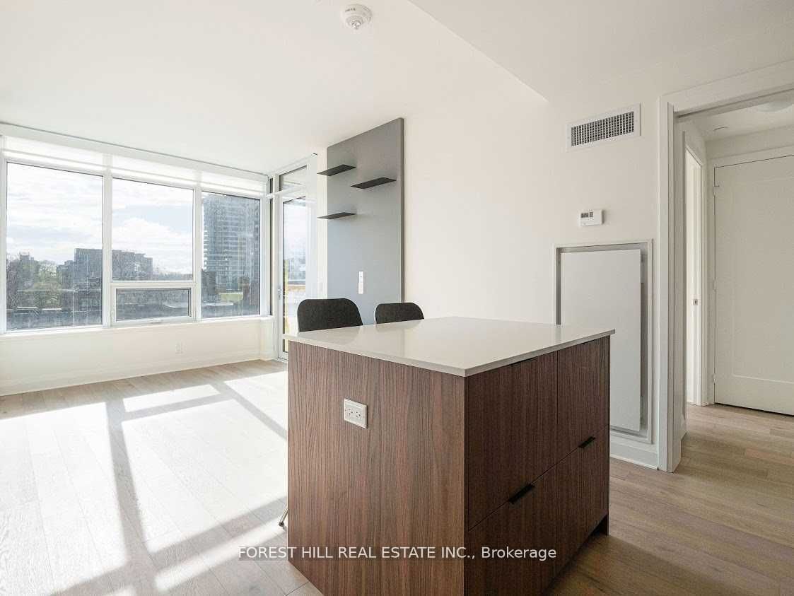 151 Avenue Rd, unit 403 for rent