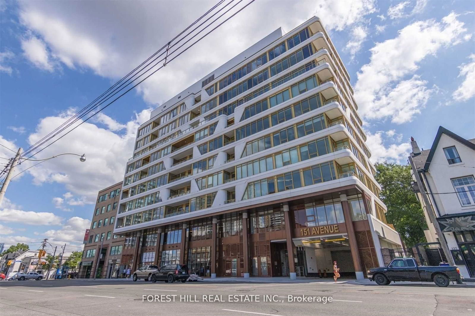 151 Avenue Rd, unit 403 for rent