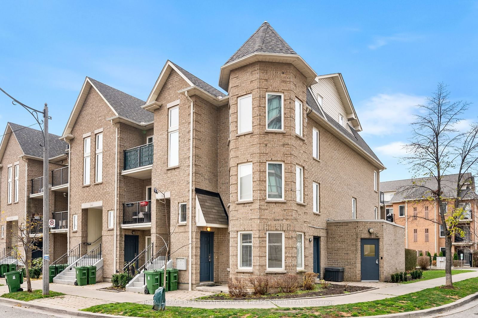 Hyde Park Townhouses, East York, Toronto