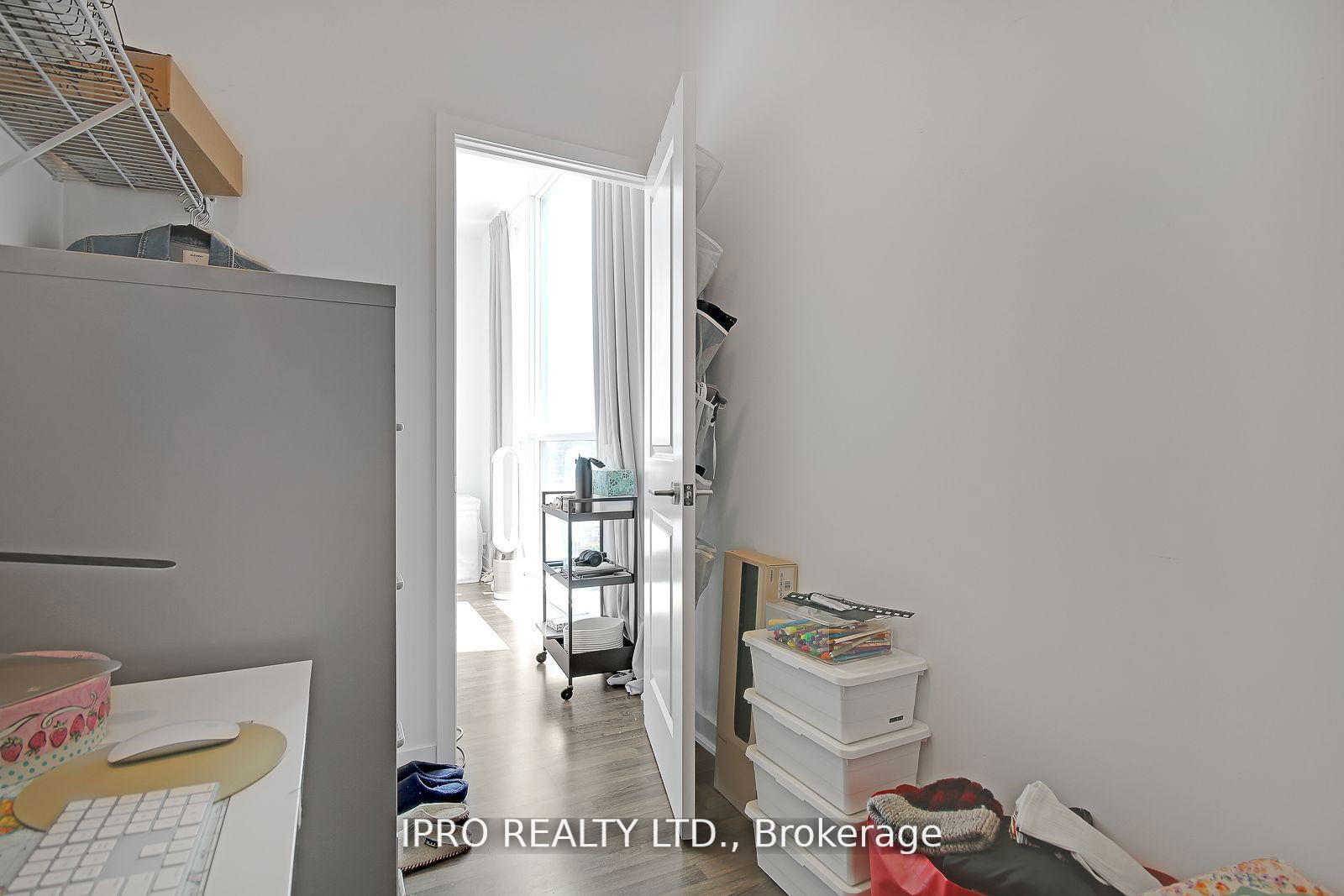 120 Parliament St, unit 1015 for rent