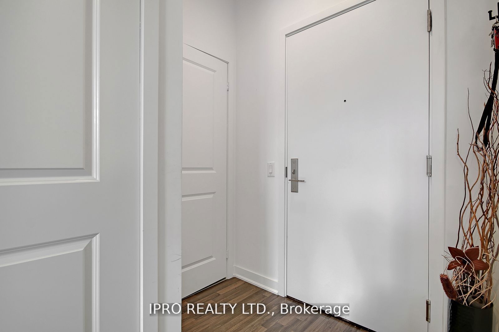 120 Parliament St, unit 1015 for rent