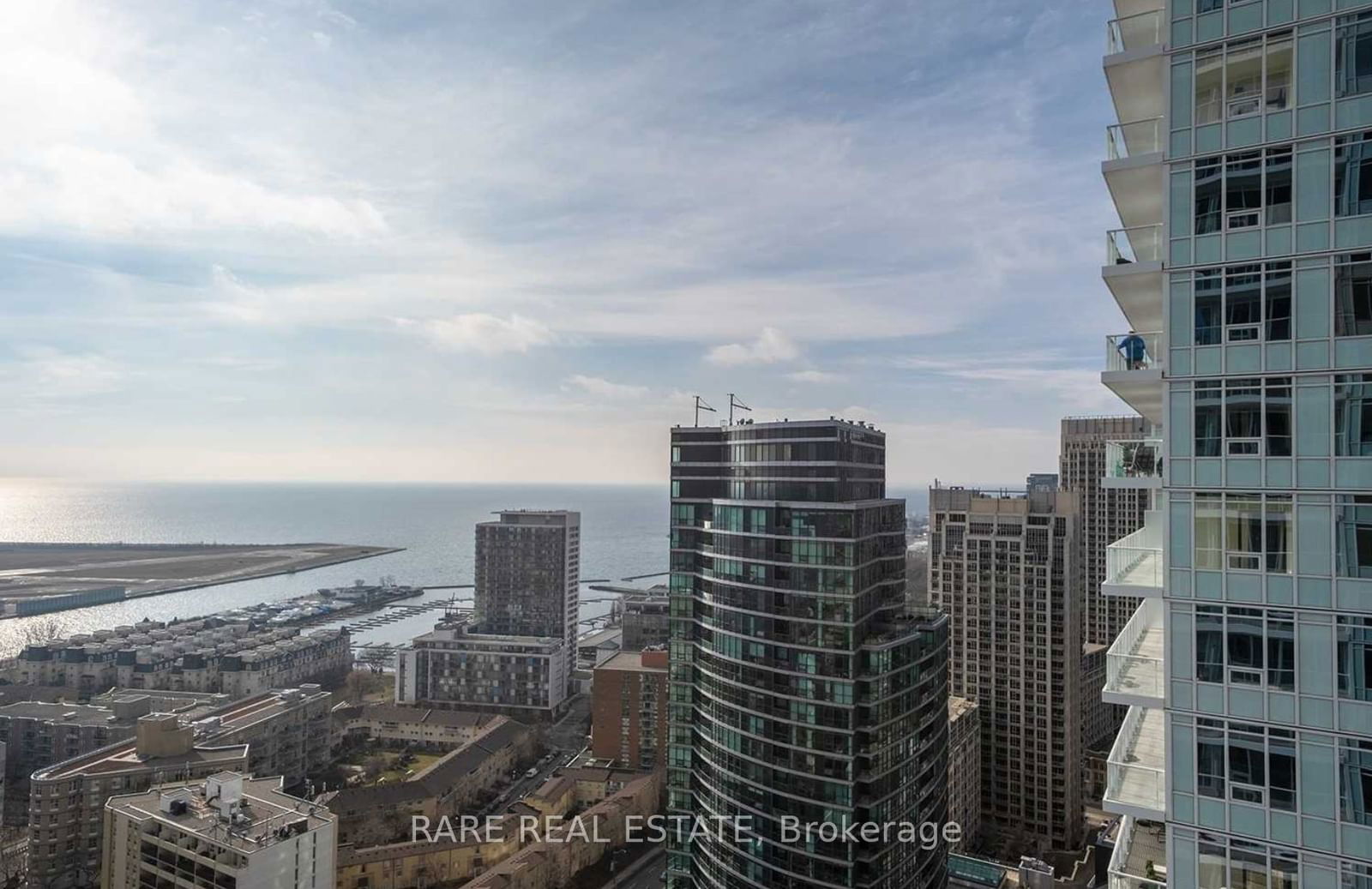 17 Bathurst St, unit 3205 for rent