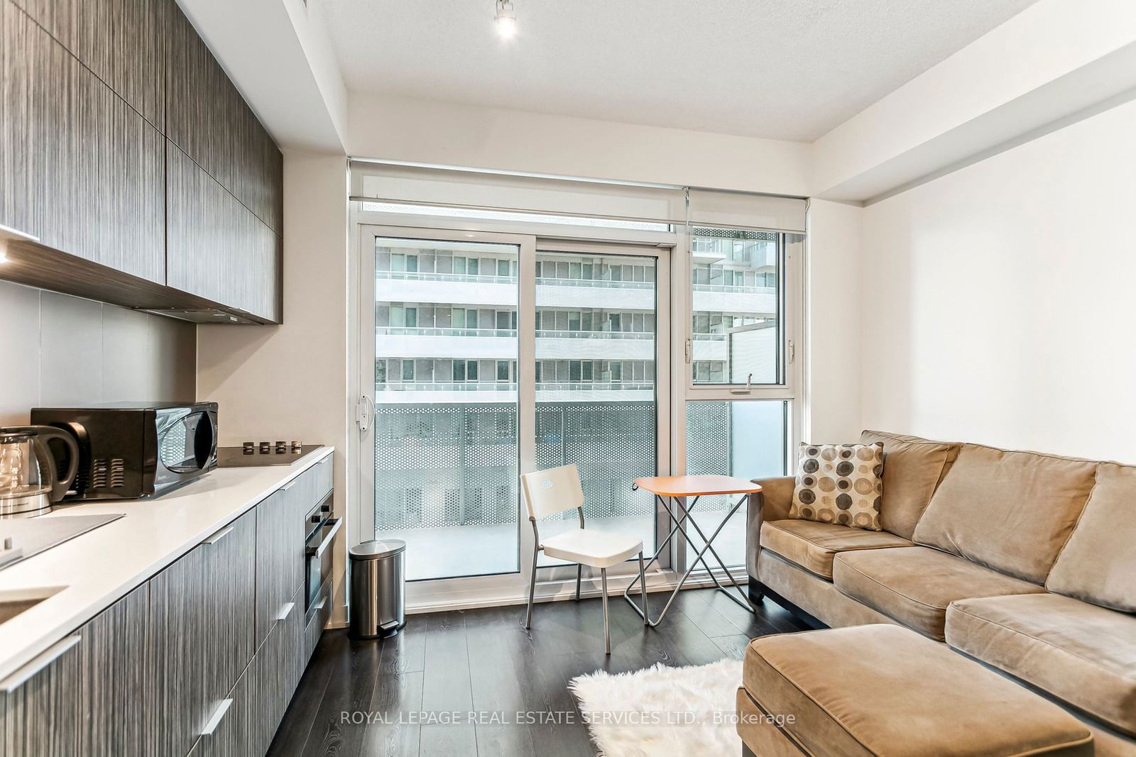 20 Richardson St, unit 513 for rent