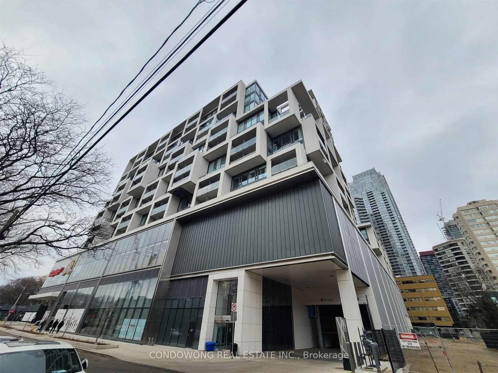 8 Hillsdale Ave E, unit 1535 for rent