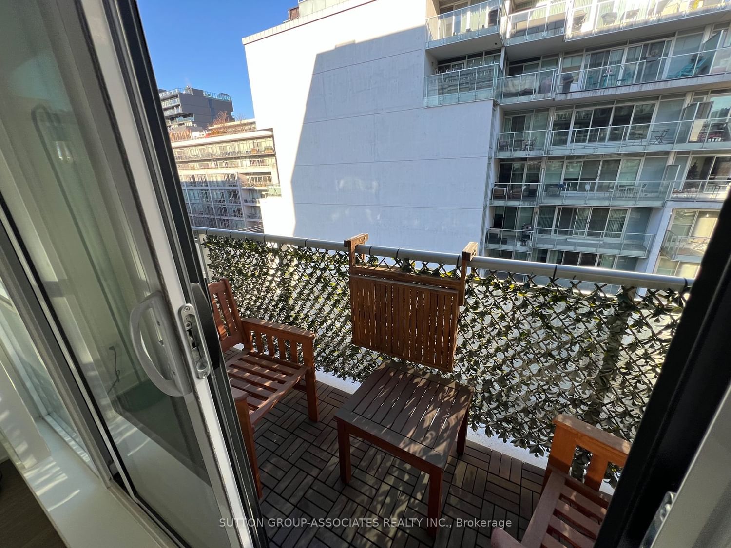 508 Wellington St W, unit 706 for rent