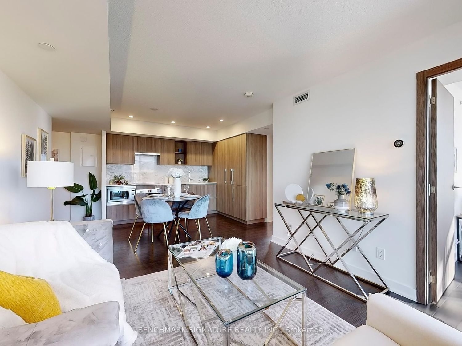 19 Bathurst St, unit 2003 for sale