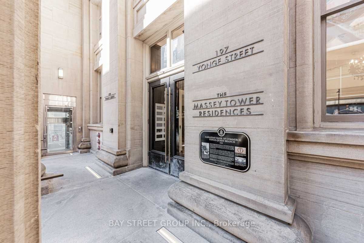 197 Yonge St, unit 5504 for rent