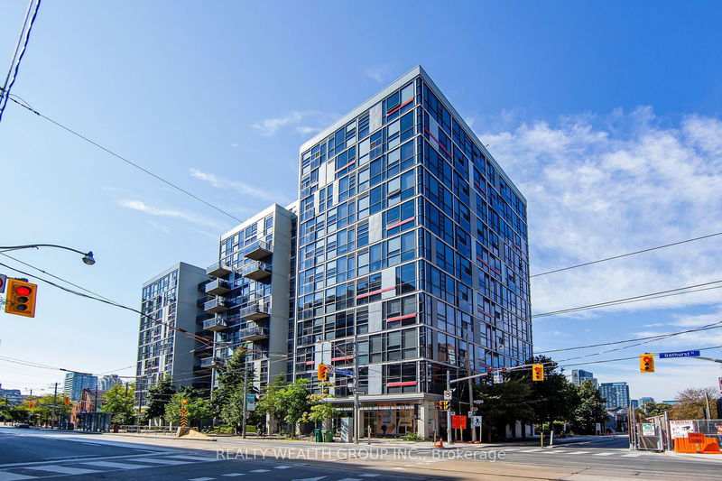 60 Bathurst St, unit 213 for rent