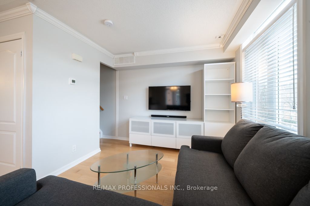 15 Sudbury St, unit 1504 for rent