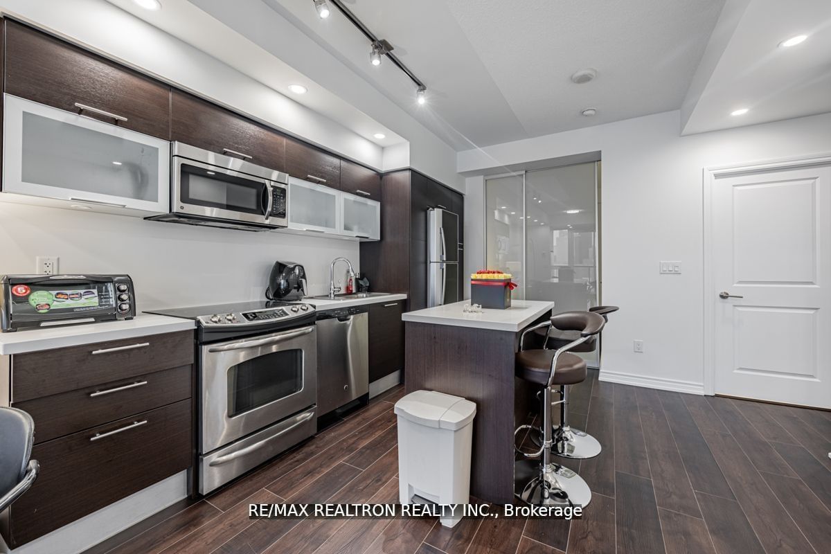 386 Yonge St, unit 4508 for sale