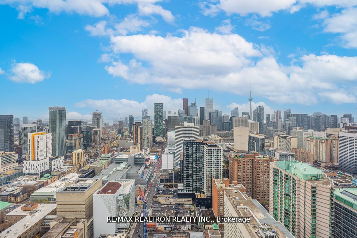 386 Yonge St, unit 4508 for rent