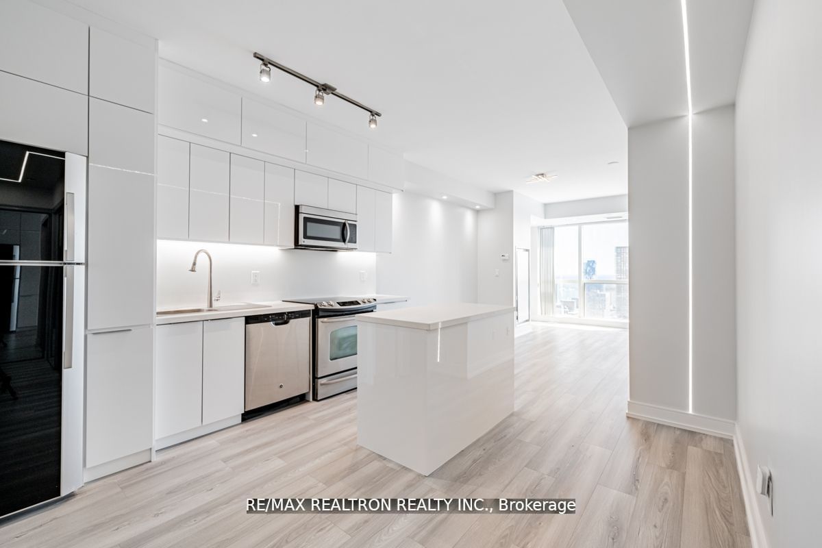 386 Yonge St, unit 4909 for rent