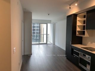 20 Edward St, unit 710 for rent